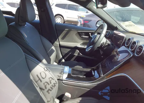 2025 Mercedes-Benz C 300 from USA, damaged, VIN W1KAF4GB4SR238973